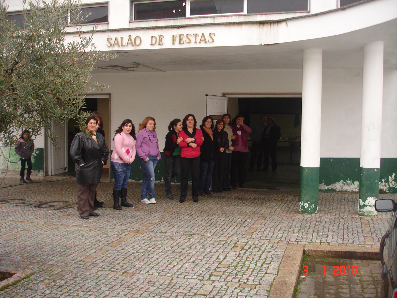 As mordomas á espera dos sendineses O trabalho foi muito