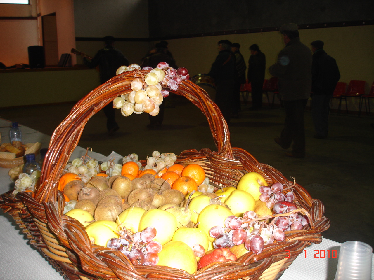 Cesta de cheia de doces