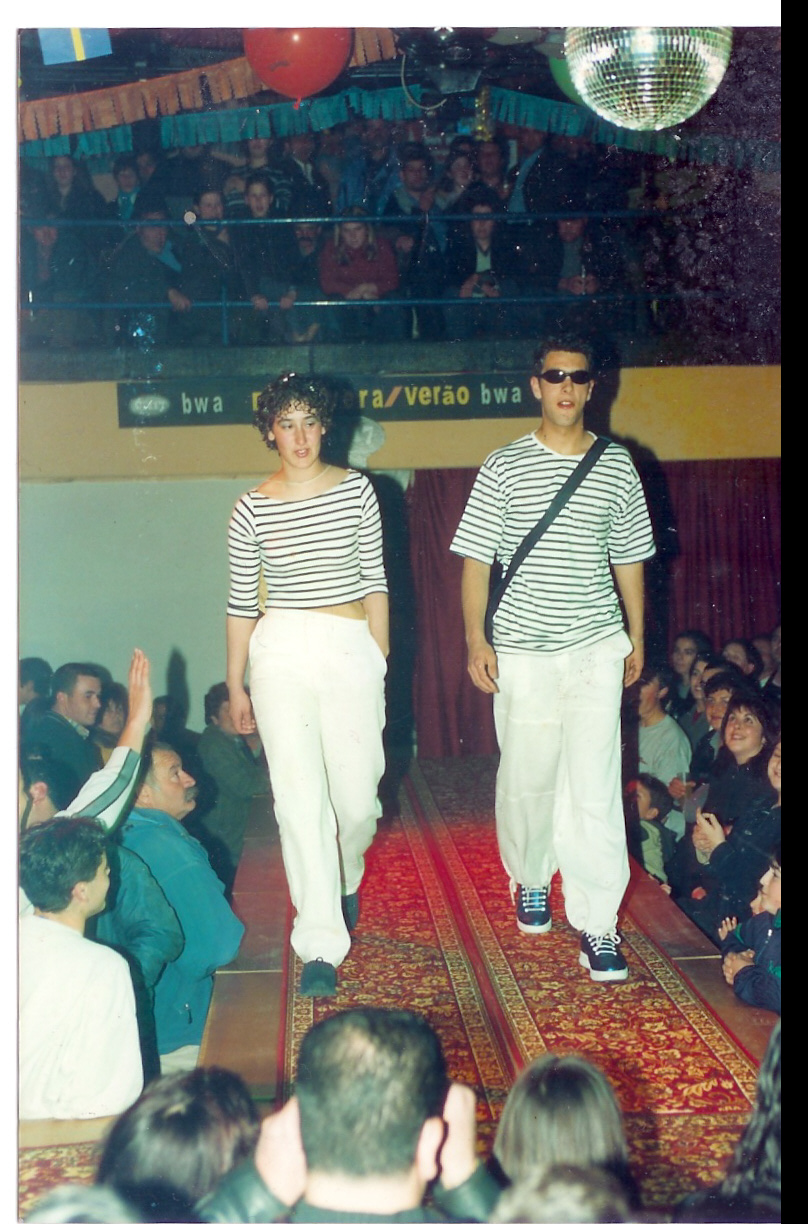 desfile feito na Xacal á 3 anos... Sendim tabem tem manequins...