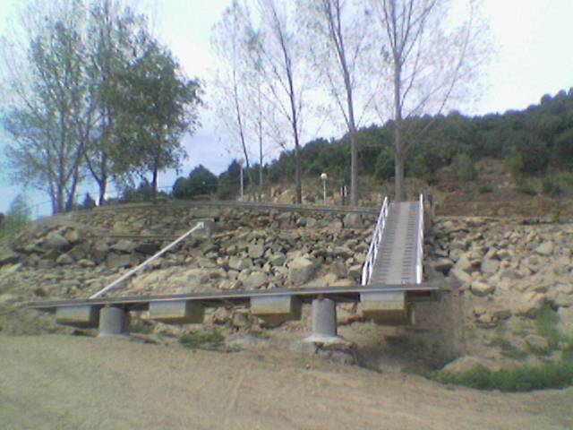 la ribeira dos Pisones sin auga..!