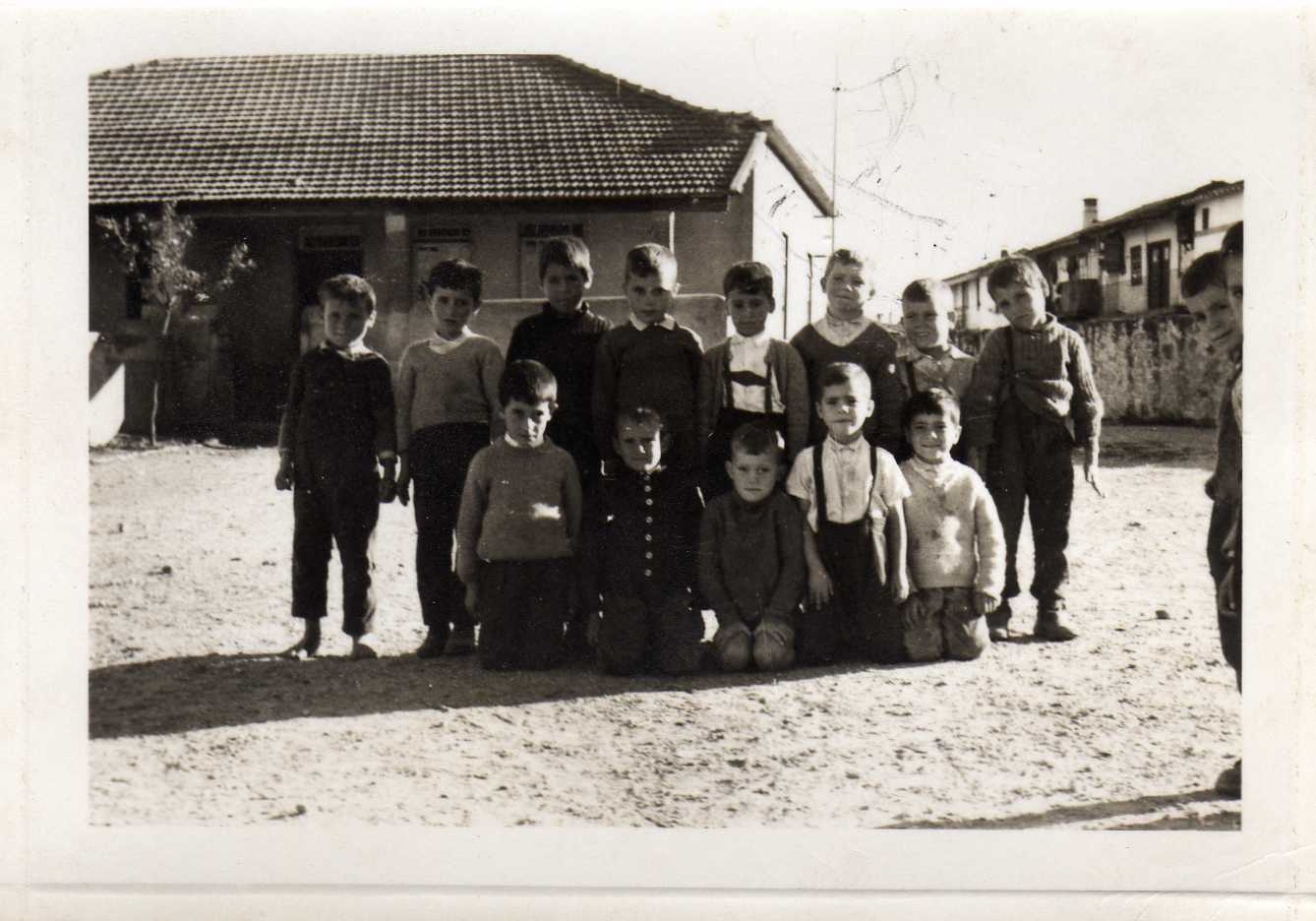 I estes tamien.