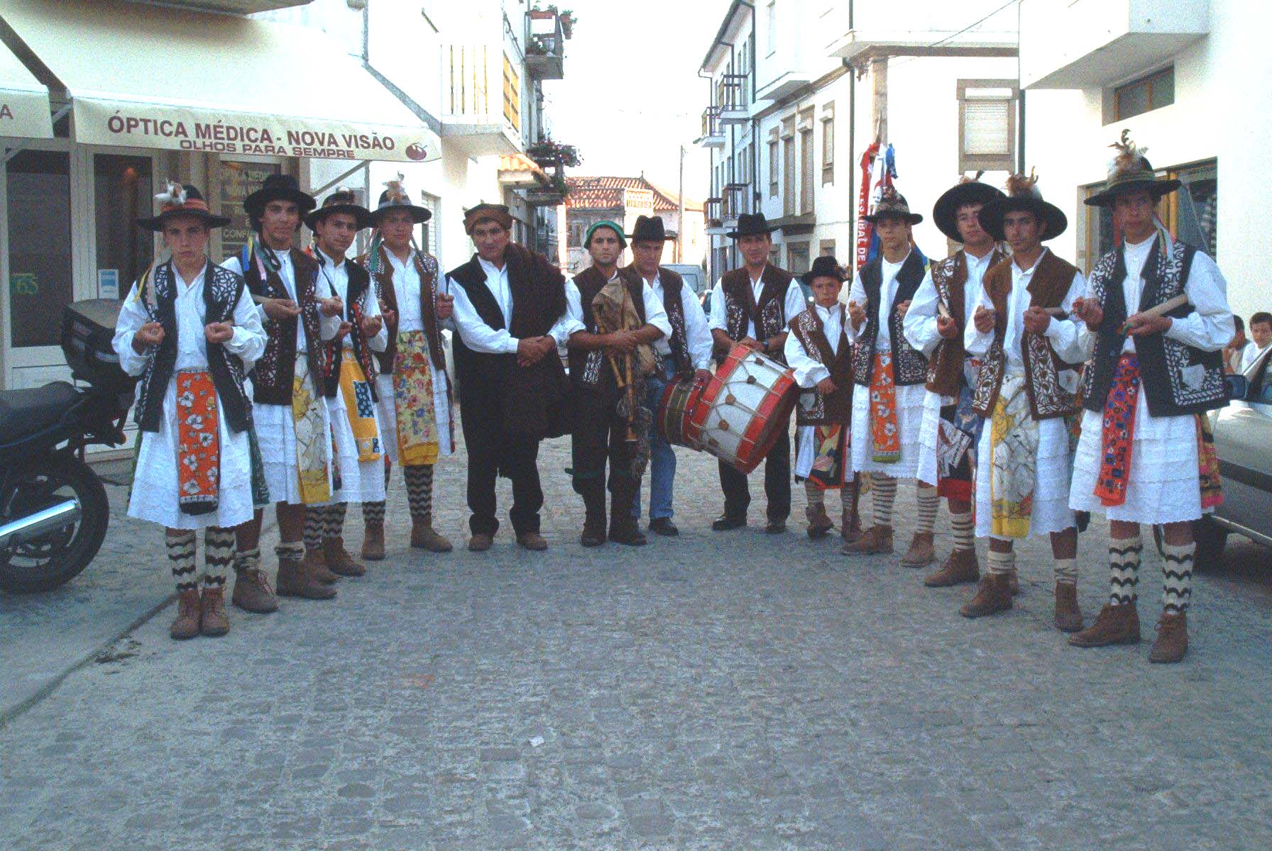 imagem dos pauliteiros